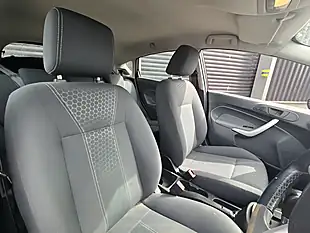 Used 2009 Ford Fiesta Zetec Red - Interior and Exterior details 4