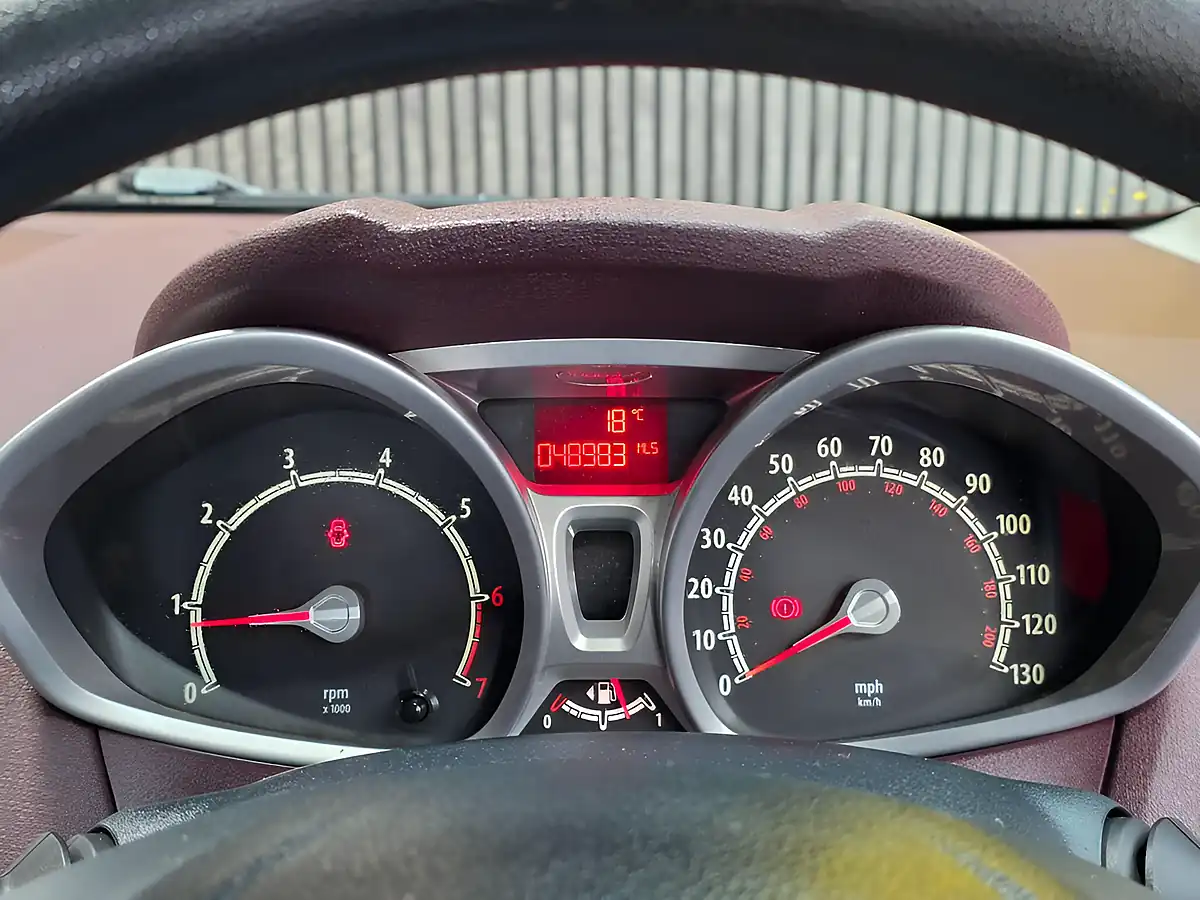 Used 2009 Ford Fiesta Zetec Red - Interior and Exterior details 14