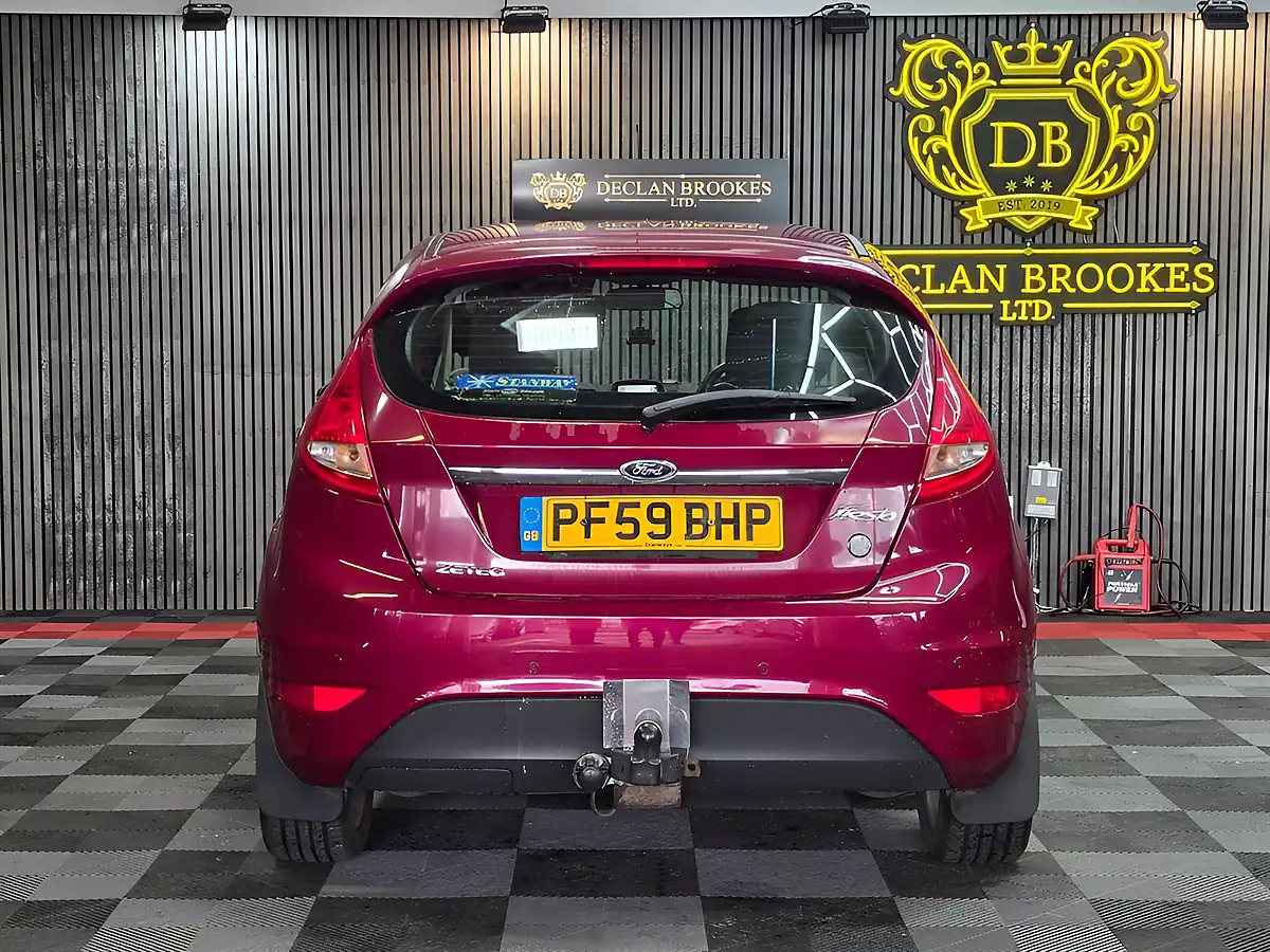 Used 2009 Ford Fiesta Zetec Red - Interior and Exterior details 4