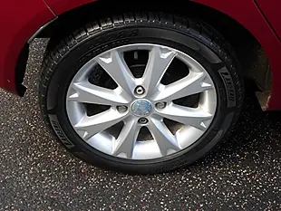 Used 2009 Ford Fiesta Zetec Ruby Red - Interior and Exterior details 11
