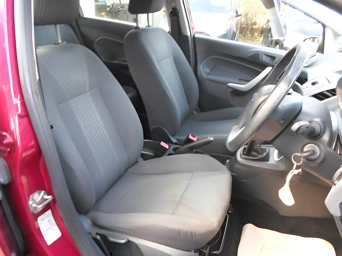 Used 2009 Ford Fiesta Zetec Ruby Red - Interior and Exterior details 7