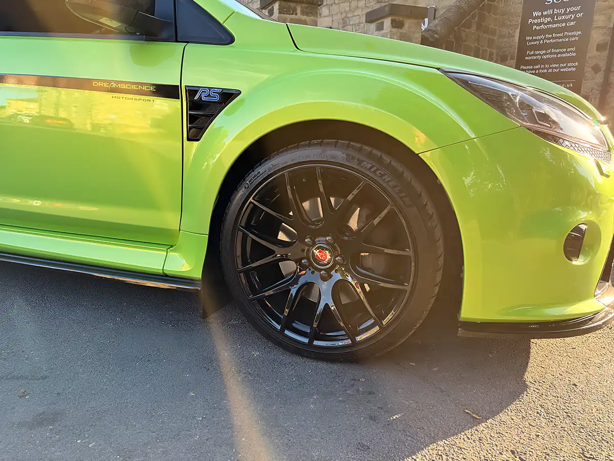 Used 2009 Ford Focus RS Ultimate Green - Interior and Exterior details 11