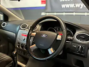 Used 2009 Ford Focus Style Silver - Interior and Exterior details 13