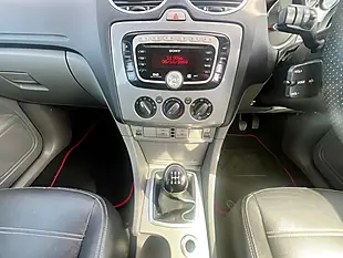 Used 2009 Ford Focus Titanium Black - Interior and Exterior details 12