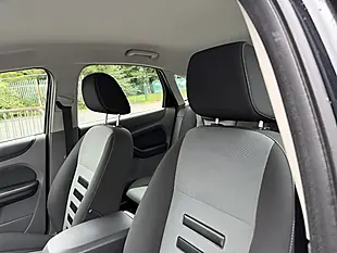 Used 2009 Ford Focus Zetec Black - Interior and Exterior details 5