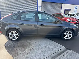 Used 2009 Ford Focus Zetec Magnum Grey - Interior and Exterior details 9