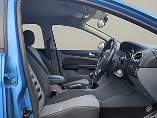 Used 2009 Ford Focus Zetec S Blue - Interior and Exterior details 3