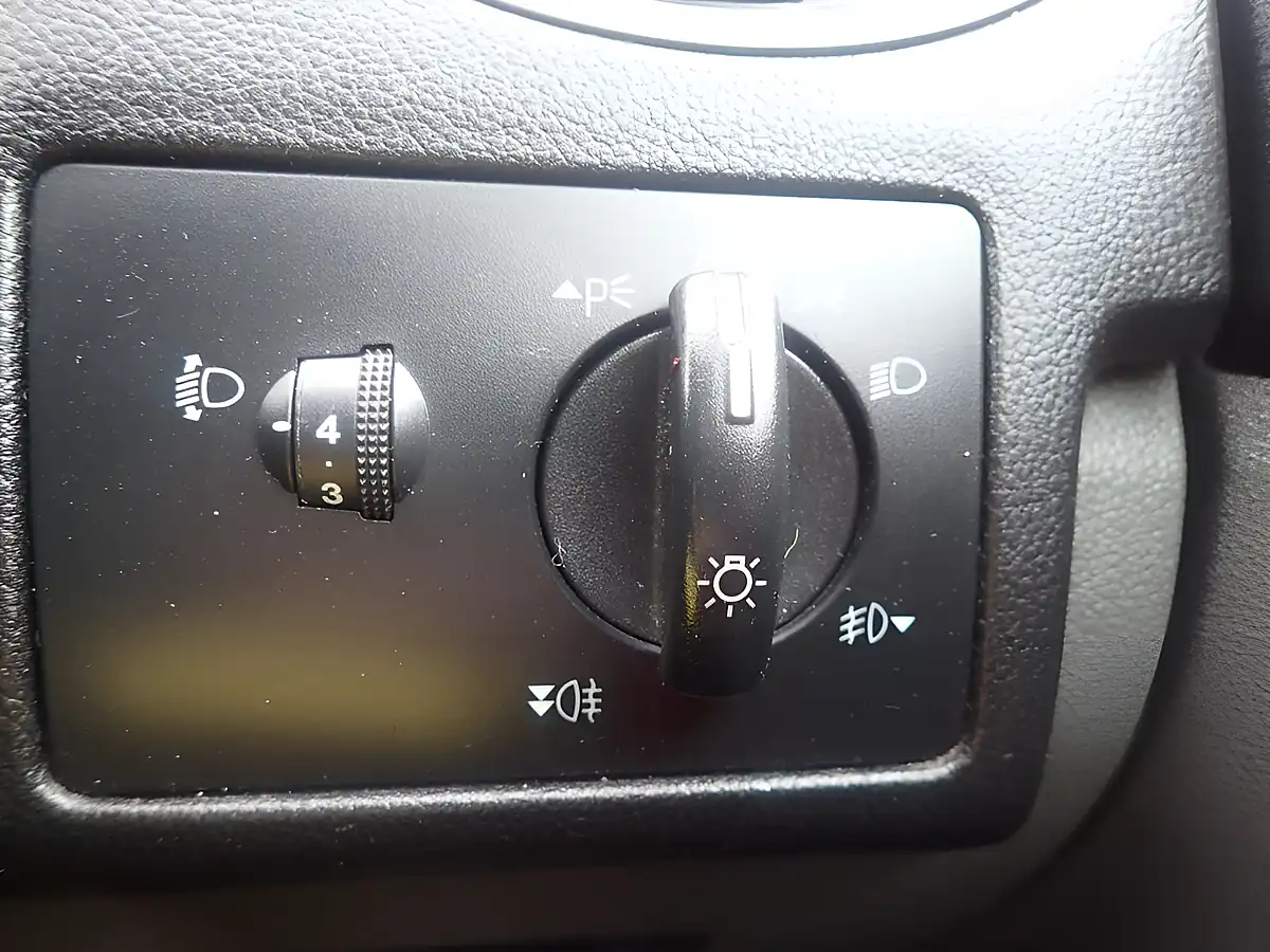 Used 2009 Ford Focus Zetec Silver - Interior and Exterior details 10