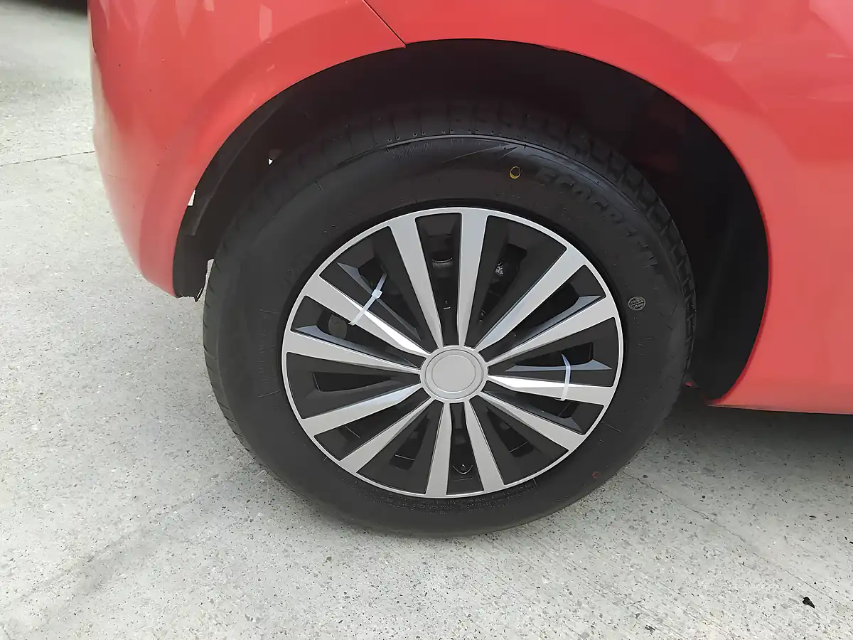 Used 2009 Ford Ka Style Red - Interior and Exterior details 20