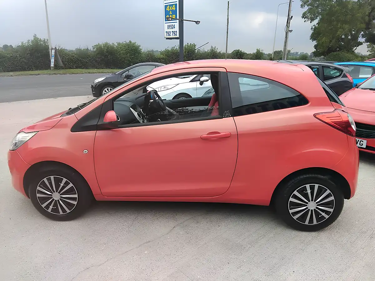Used 2009 Ford Ka Style Red - Interior and Exterior details 4