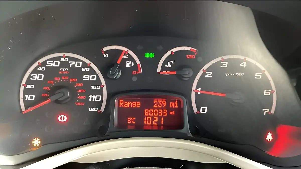 Used 2009 Ford Ka Zetec Silver - Interior and Exterior details 15