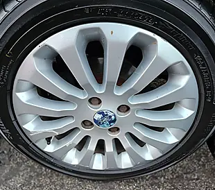 Used 2009 Ford Ka Zetec Silver - Interior and Exterior details 20