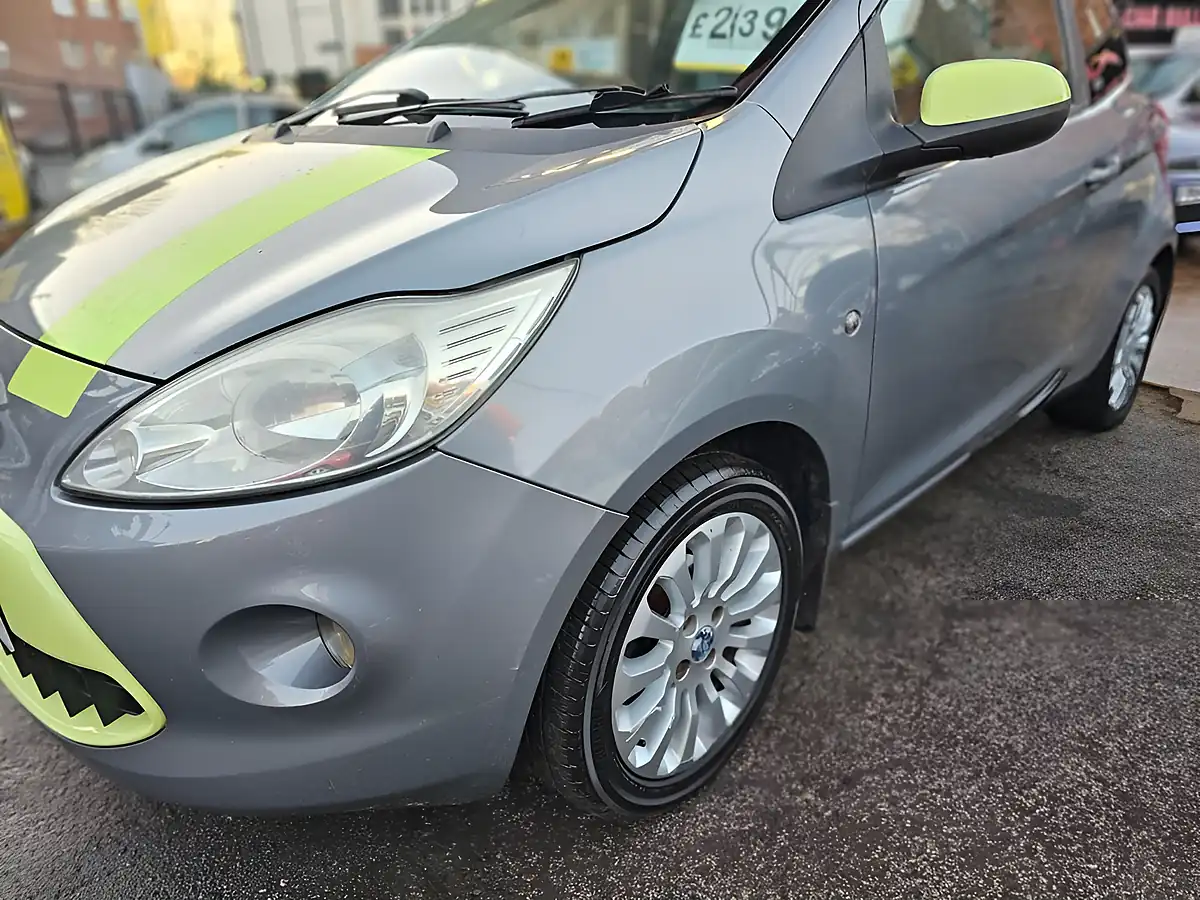 Used 2009 Ford Ka Zetec Silver - Interior and Exterior details 5