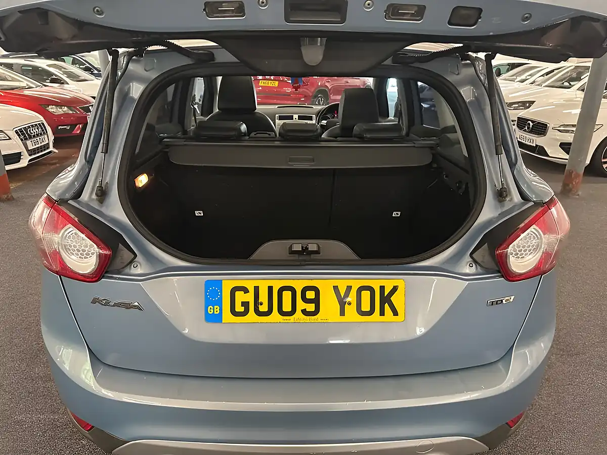 Used 2009 Ford Kuga Titanium Blue - Interior and Exterior details 13