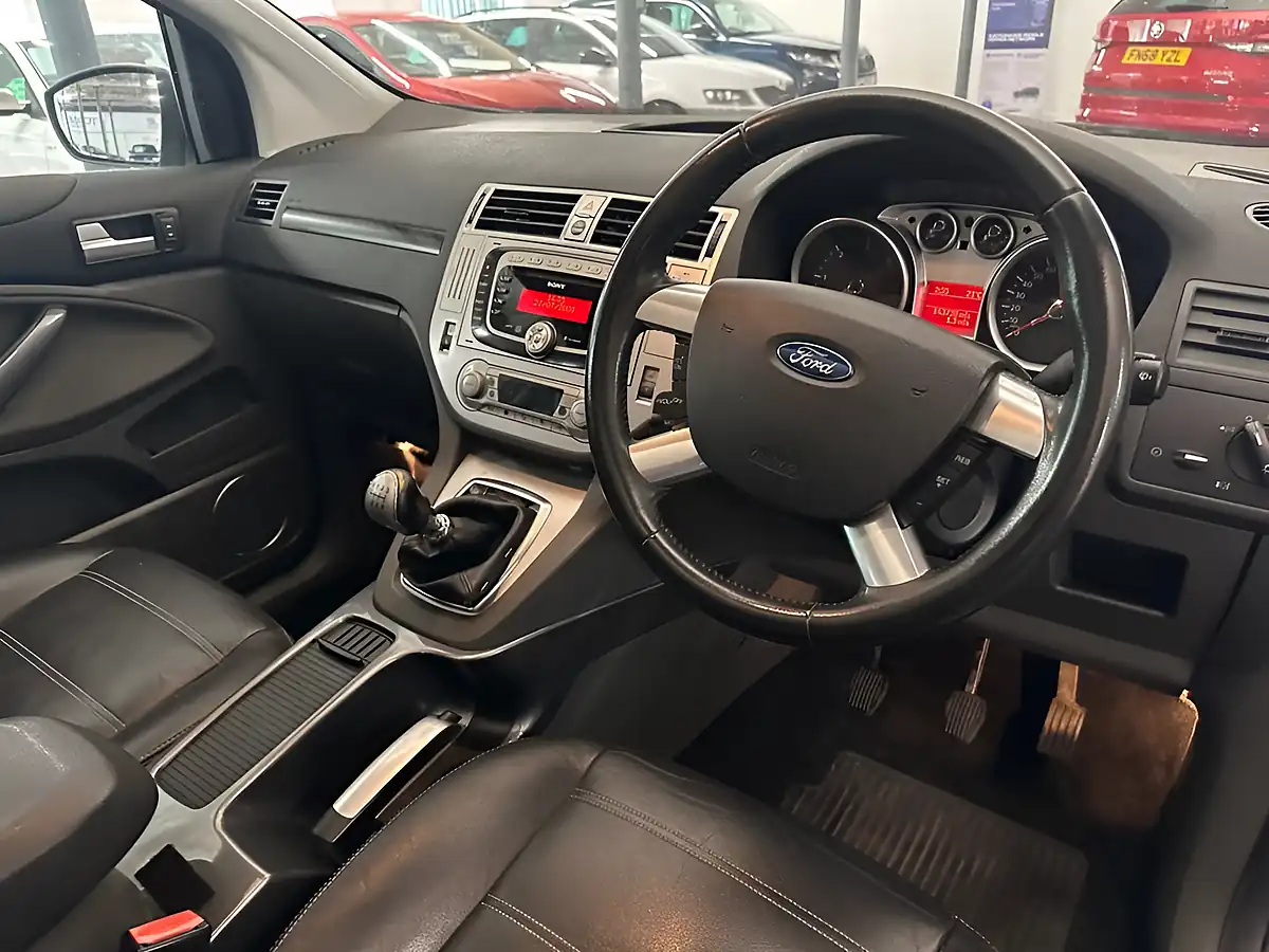 Used 2009 Ford Kuga Titanium Blue - Interior and Exterior details 17