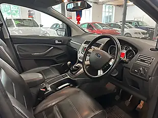 Used 2009 Ford Kuga Titanium Blue - Interior and Exterior details 18