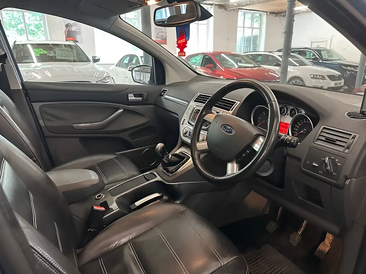 Used 2009 Ford Kuga Titanium Blue - Interior and Exterior details 18
