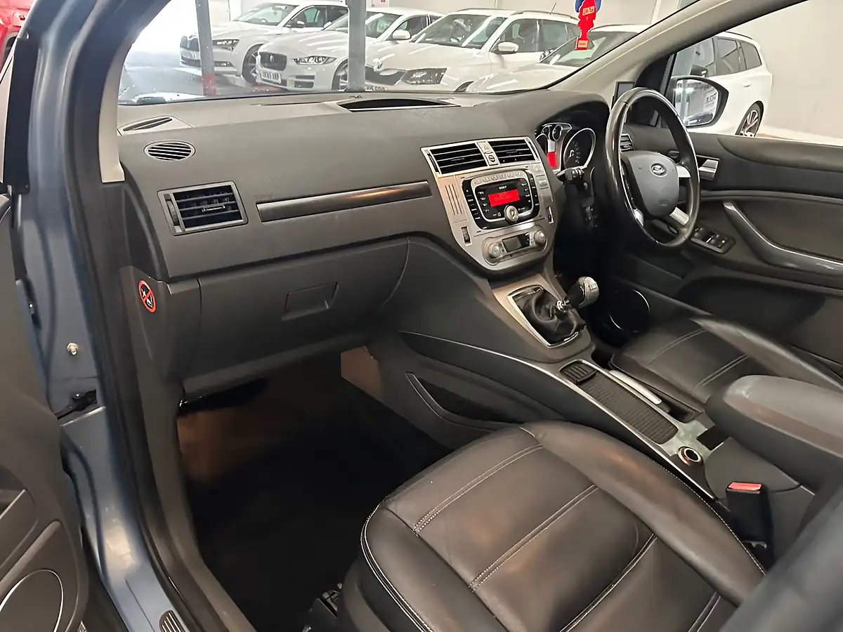 Used 2009 Ford Kuga Titanium Blue - Interior and Exterior details 8
