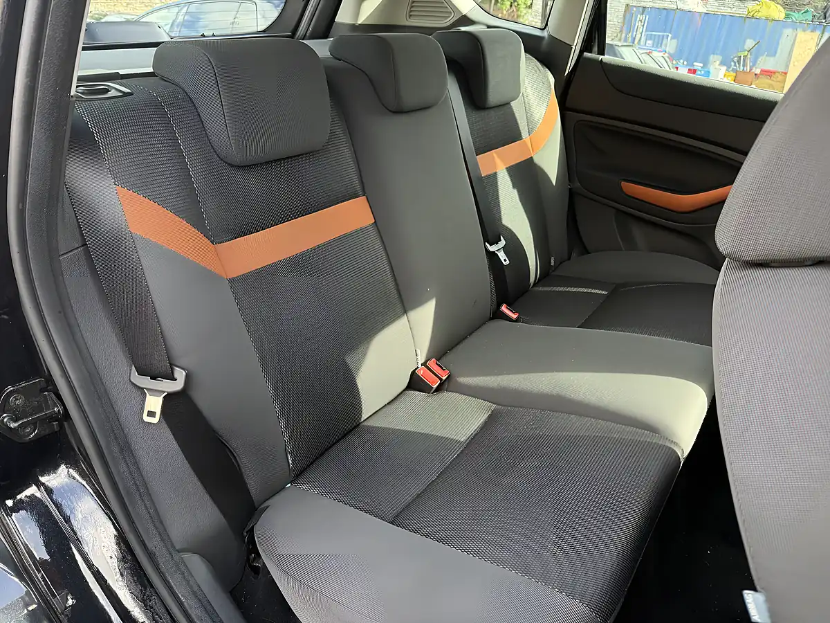 Used 2009 Ford Kuga Zetec Black - Interior and Exterior details 15