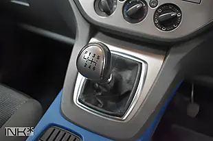 Used 2009 Ford Kuga Zetec Blue - Interior and Exterior details 14
