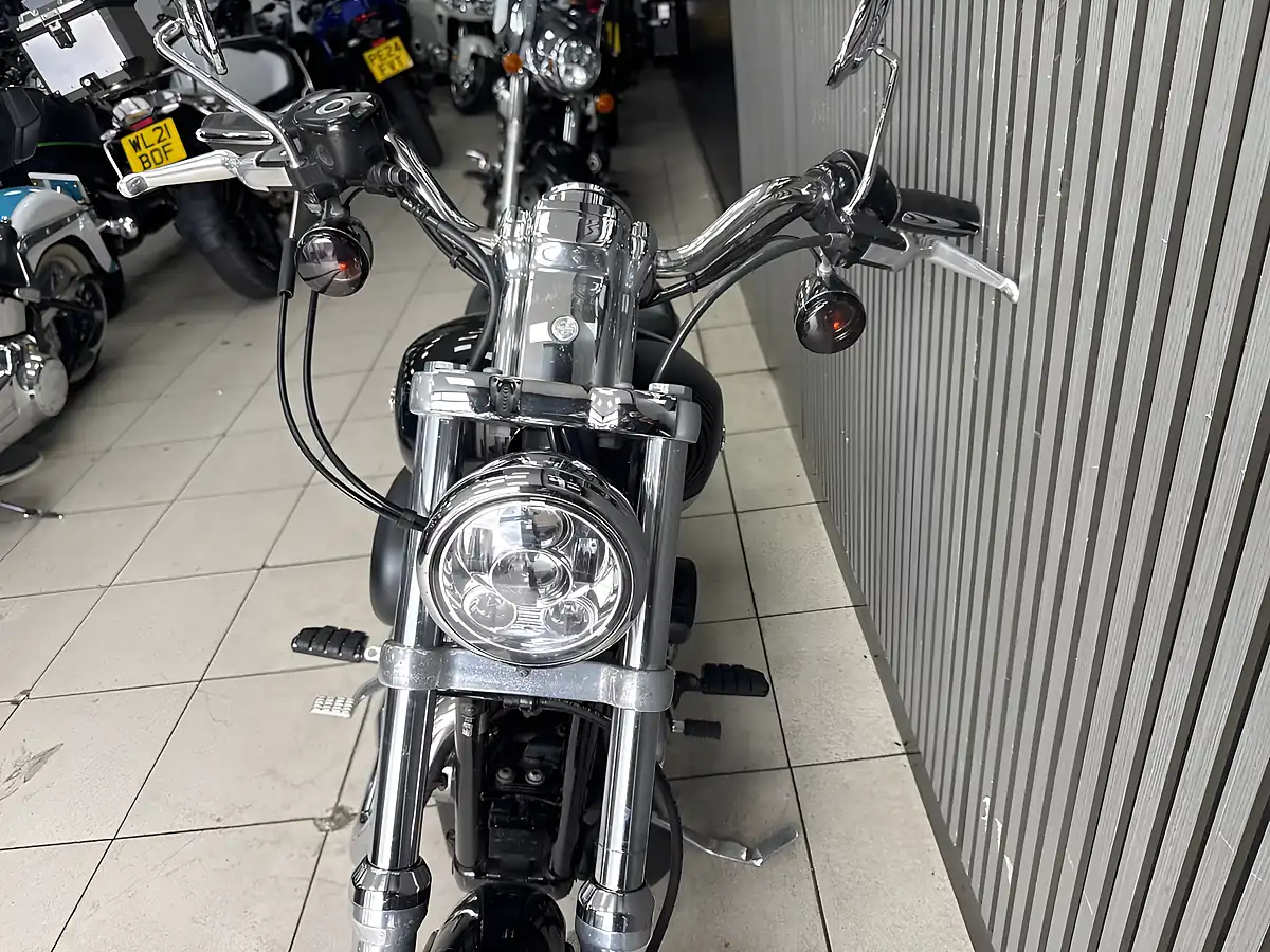 Used 2009 Harley-Davidson Xl 1200 Custom Sport Black - Interior and Exterior details 12