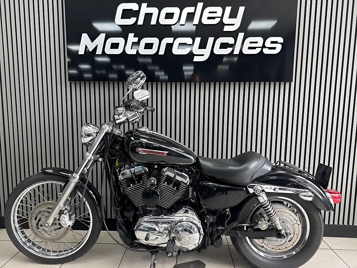 Used 2009 Harley-Davidson Xl 1200 Custom Sport Black - Interior and Exterior details 2