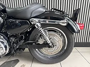 Used 2009 Harley-Davidson Xl 1200 Custom Sport Black - Interior and Exterior details 4