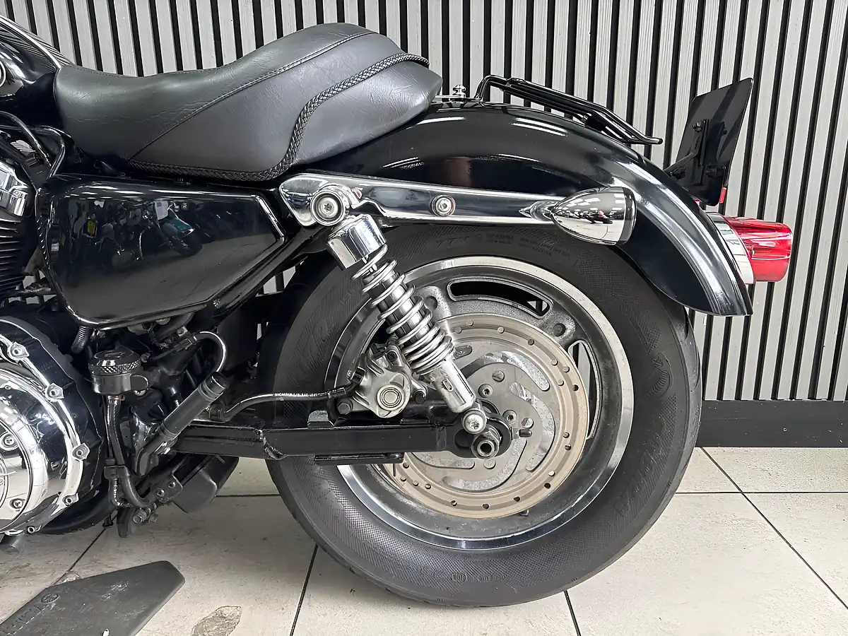 Used 2009 Harley-Davidson Xl 1200 Custom Sport Black - Interior and Exterior details 4