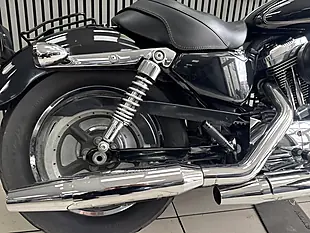 Used 2009 Harley-Davidson Xl 1200 Custom Sport Black - Interior and Exterior details 9