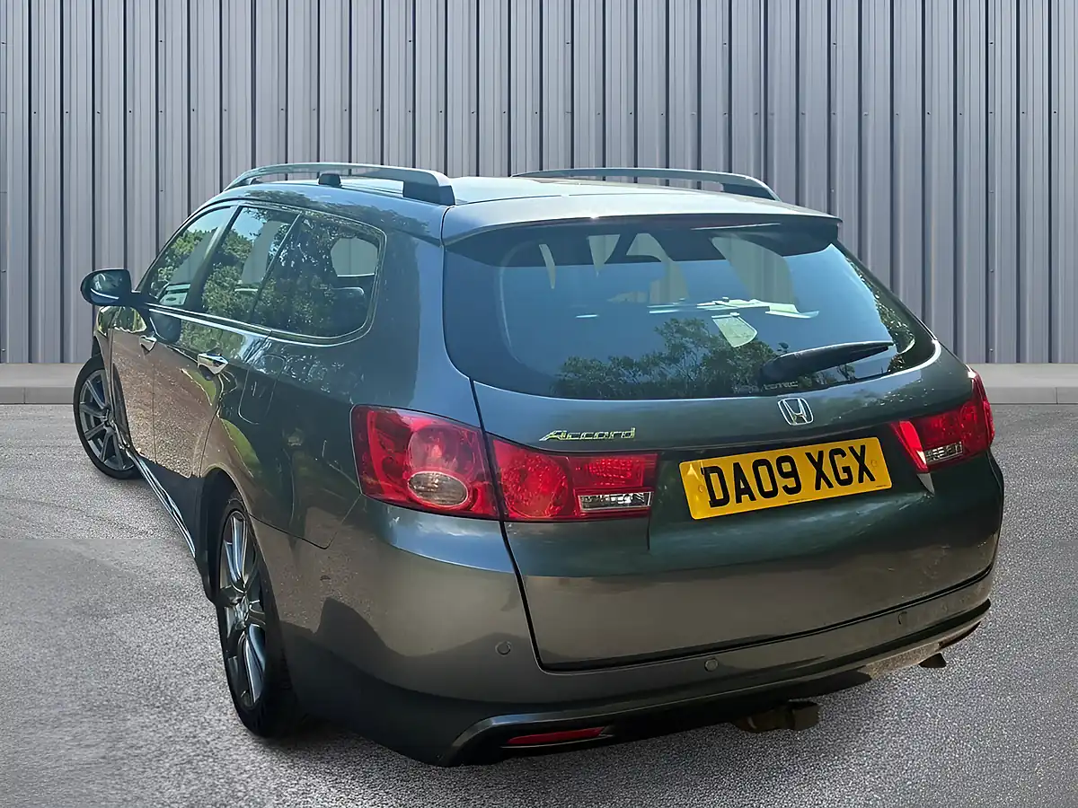 Used 2009 Honda Accord Ex Tourer Silver - Interior and Exterior details 4