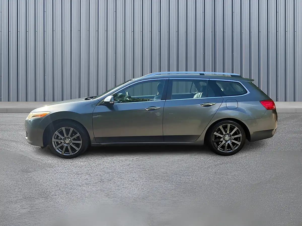 Used 2009 Honda Accord Ex Tourer Silver - Interior and Exterior details 8