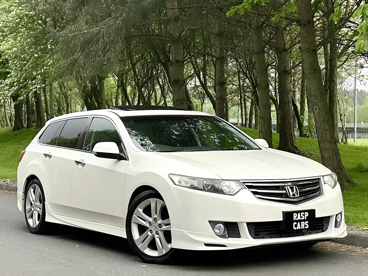 Used 2009 Honda Accord Tl White - Front View