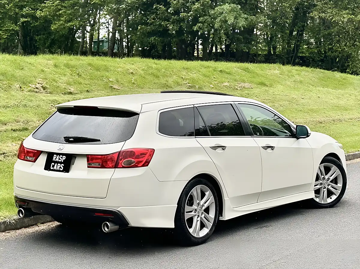 Used 2009 Honda Accord Tl White - Interior and Exterior details 10