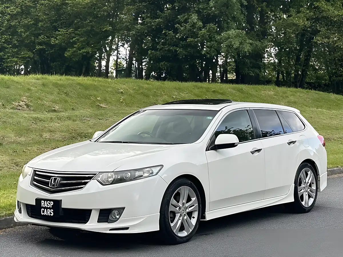 Used 2009 Honda Accord Tl White - Interior and Exterior details 13