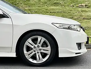 Used 2009 Honda Accord Tl White - Interior and Exterior details 8