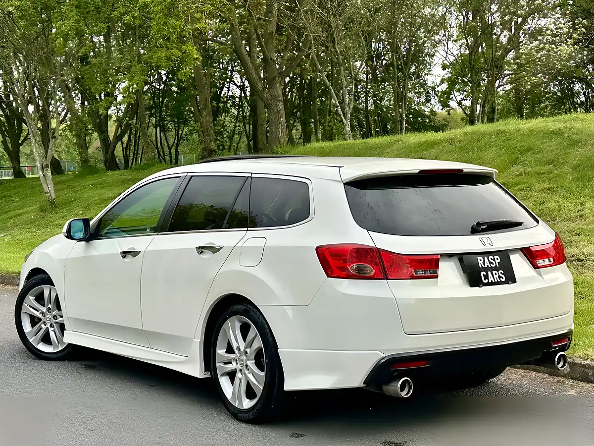 Used 2009 Honda Accord Tl White - Interior and Exterior details 14