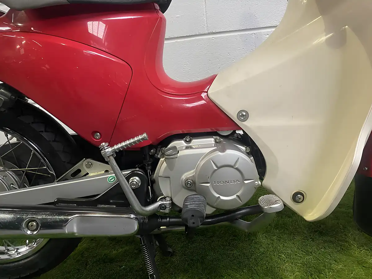 Used 2009 Honda C110 Pro Post Office Red - Interior and Exterior details 13