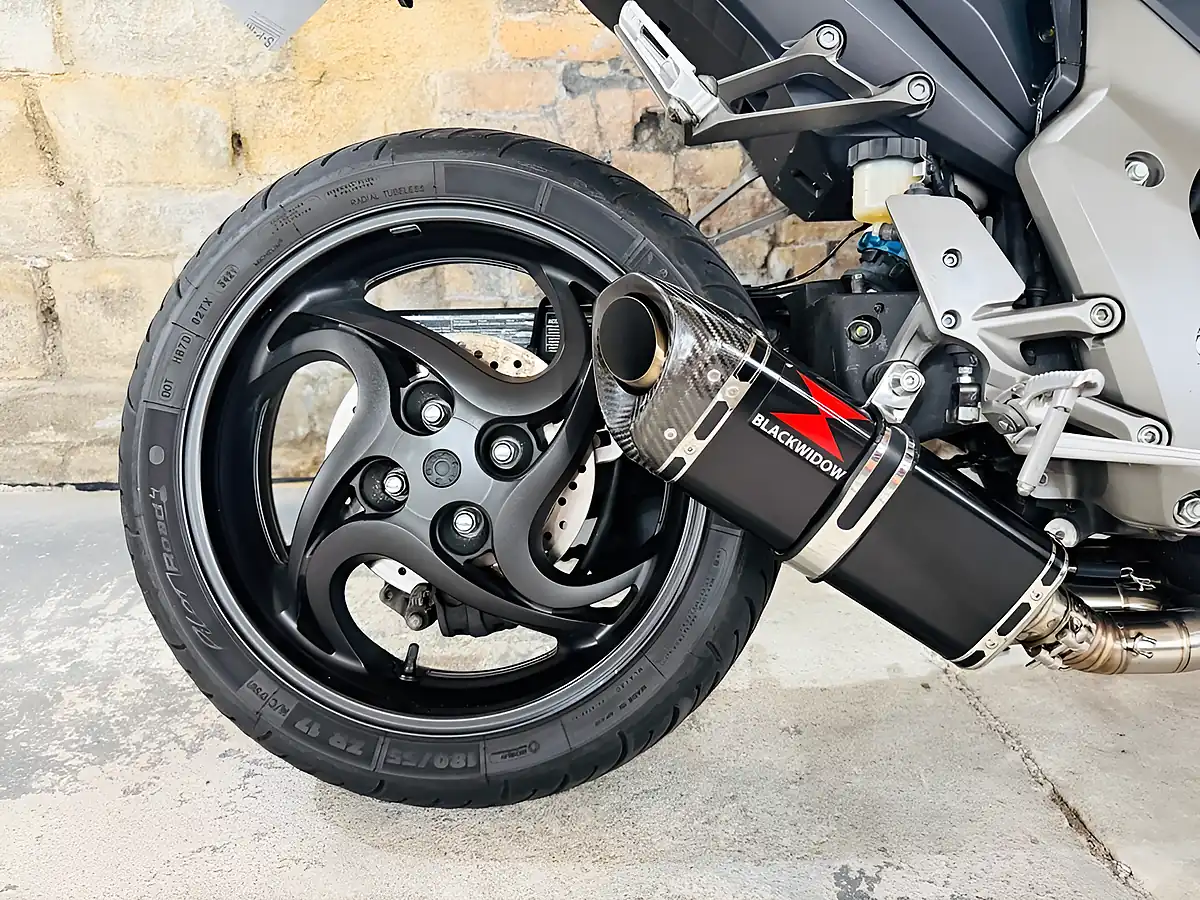 Used 2009 Honda CB1000R Abs Black - Interior and Exterior details 10