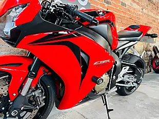Used 2009 Honda Cbr1000rr Fireblade RR8 Red - Interior and Exterior details 12