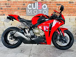 Used 2009 Honda Cbr1000rr Fireblade RR8 Red - Interior and Exterior details 2