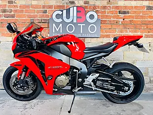 Used 2009 Honda Cbr1000rr Fireblade RR8 Red - Interior and Exterior details 8