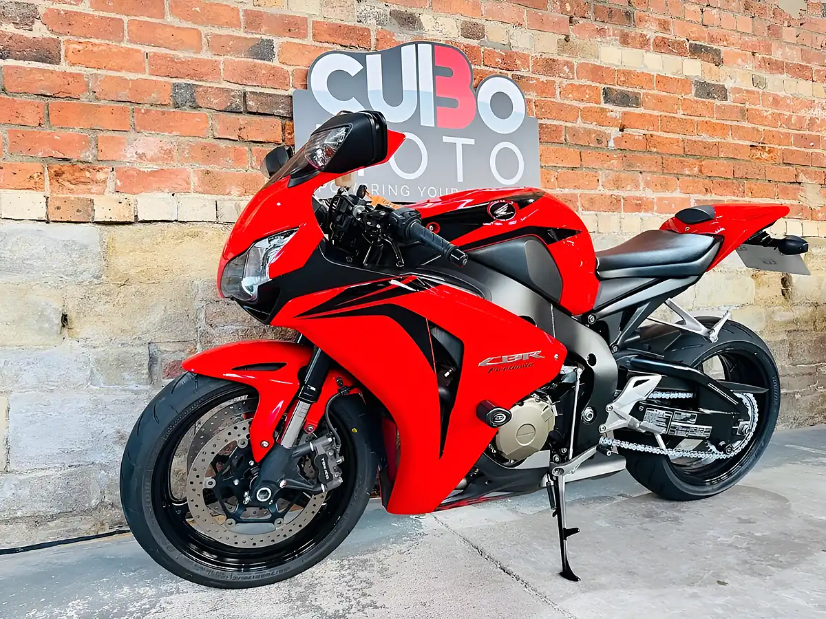 Used 2009 Honda Cbr1000rr Fireblade RR8 Red - Interior and Exterior details 9