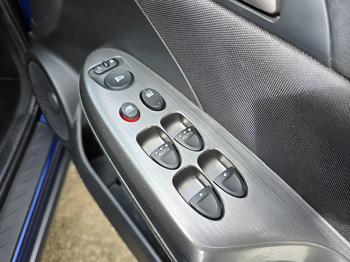 Used 2009 Honda Civic Se Blue - Interior and Exterior details 15
