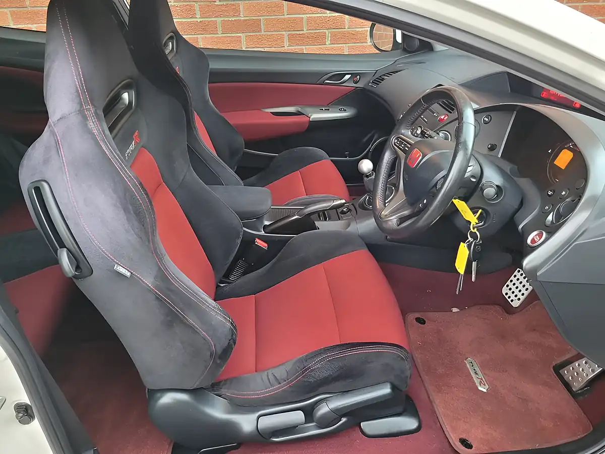 Used 2009 Honda Civic Type R Championship White - Interior and Exterior details 15