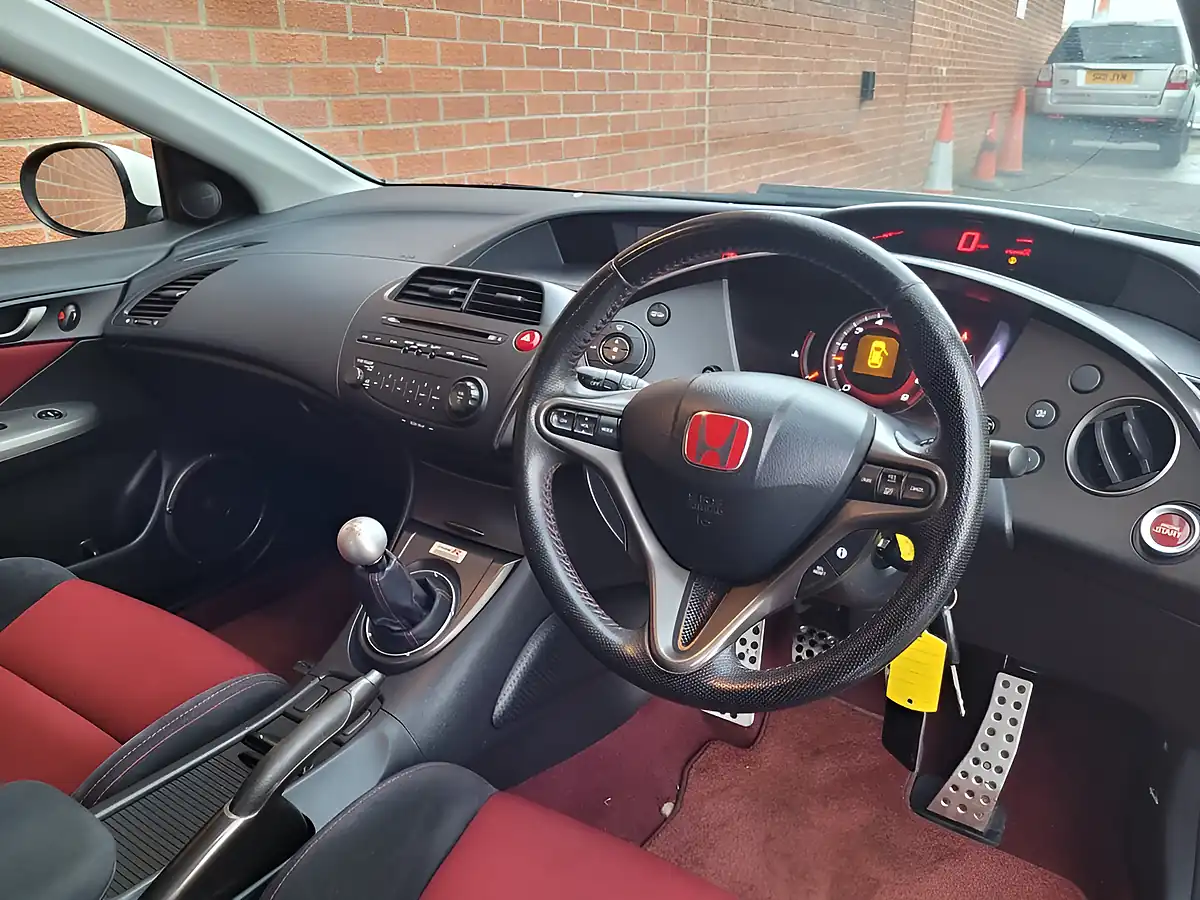 Used 2009 Honda Civic Type R Championship White - Interior and Exterior details 16