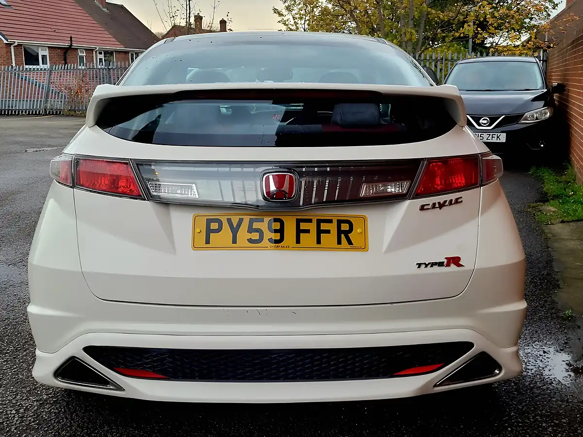 Used 2009 Honda Civic Type R Championship White - Interior and Exterior details 5