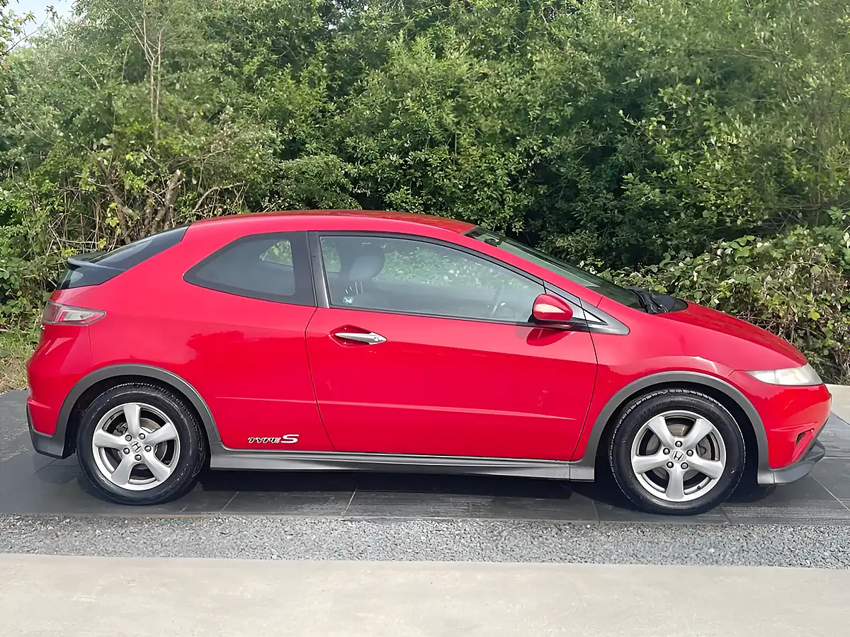 Used 2009 Honda Civic Type S Red - Interior and Exterior details 3