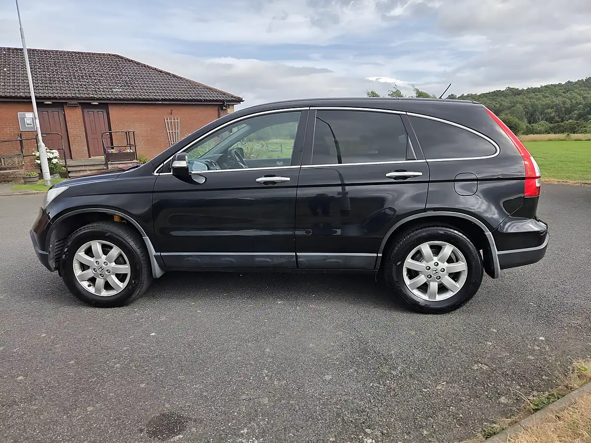 Used 2009 Honda Cr-V Se+ Black - Interior and Exterior details 3