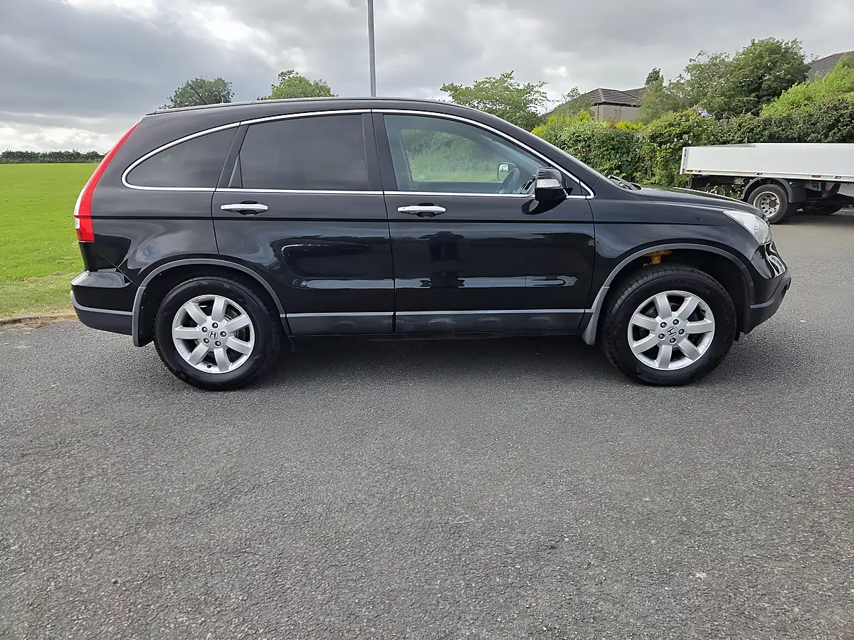 Used 2009 Honda Cr-V Se+ Black - Interior and Exterior details 5