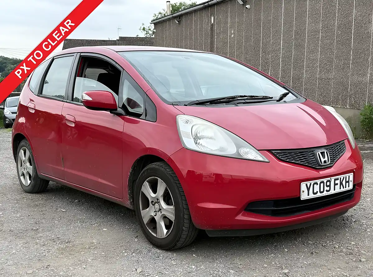 Used 2009 Honda Jazz Es Red - Front View